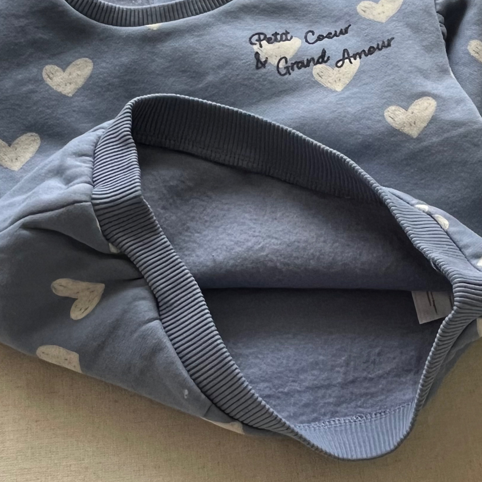 586945D7-D00C-48D7-8C88-E6D07A0929BC